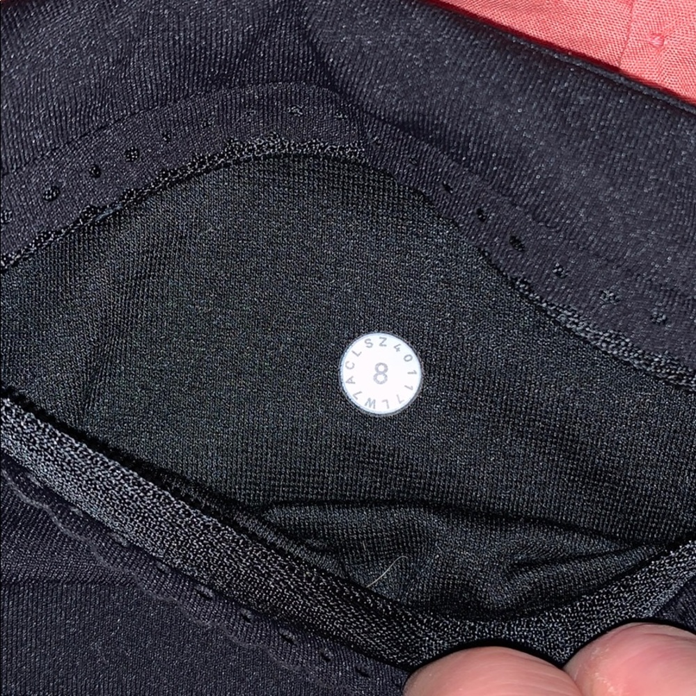 Lululemon smooth stride hot short 8 - Picture 8 of 8
